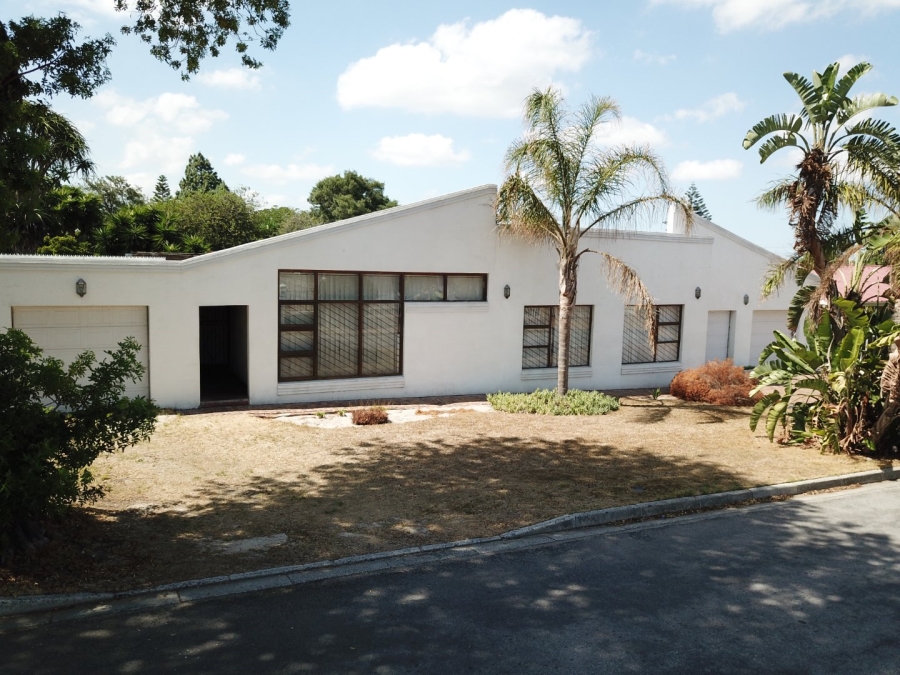 3 Bedroom Property for Sale in Mabille Park Western Cape